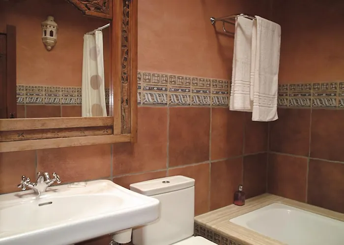 卡萨埃尔莫罗酒店 *